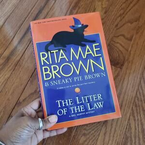 The Litter Of The Law Hardback Book Rita Mae Brown & Sneaky Pie Brown